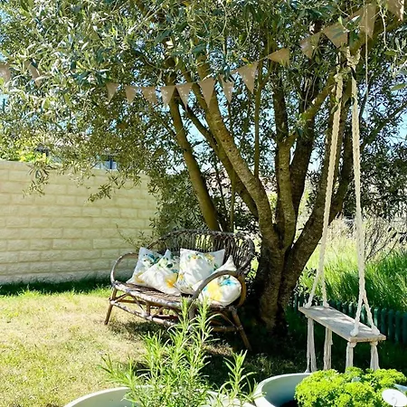 펜션 La Petite Louise - Echoppe Renovee 85m2 -libourne & Saint Emilion