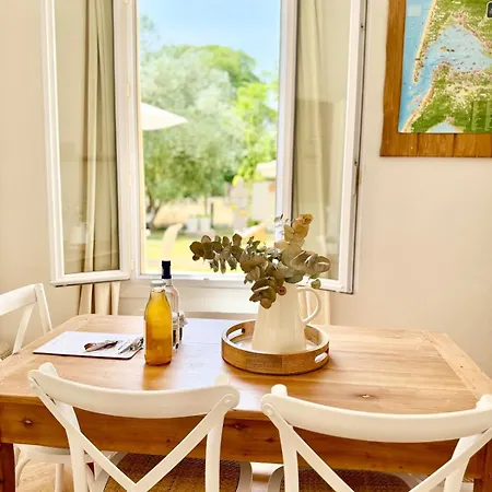 La Petite Louise - Echoppe Renovee 85m2 -libourne & Saint Emilion بيت للعطل ليبورن